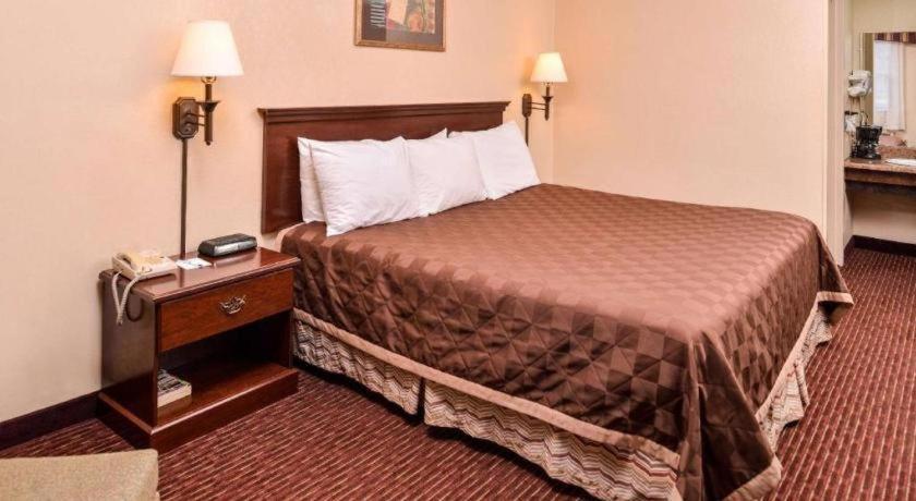 Americas Best Value Inn Alliance Exteriér fotografie